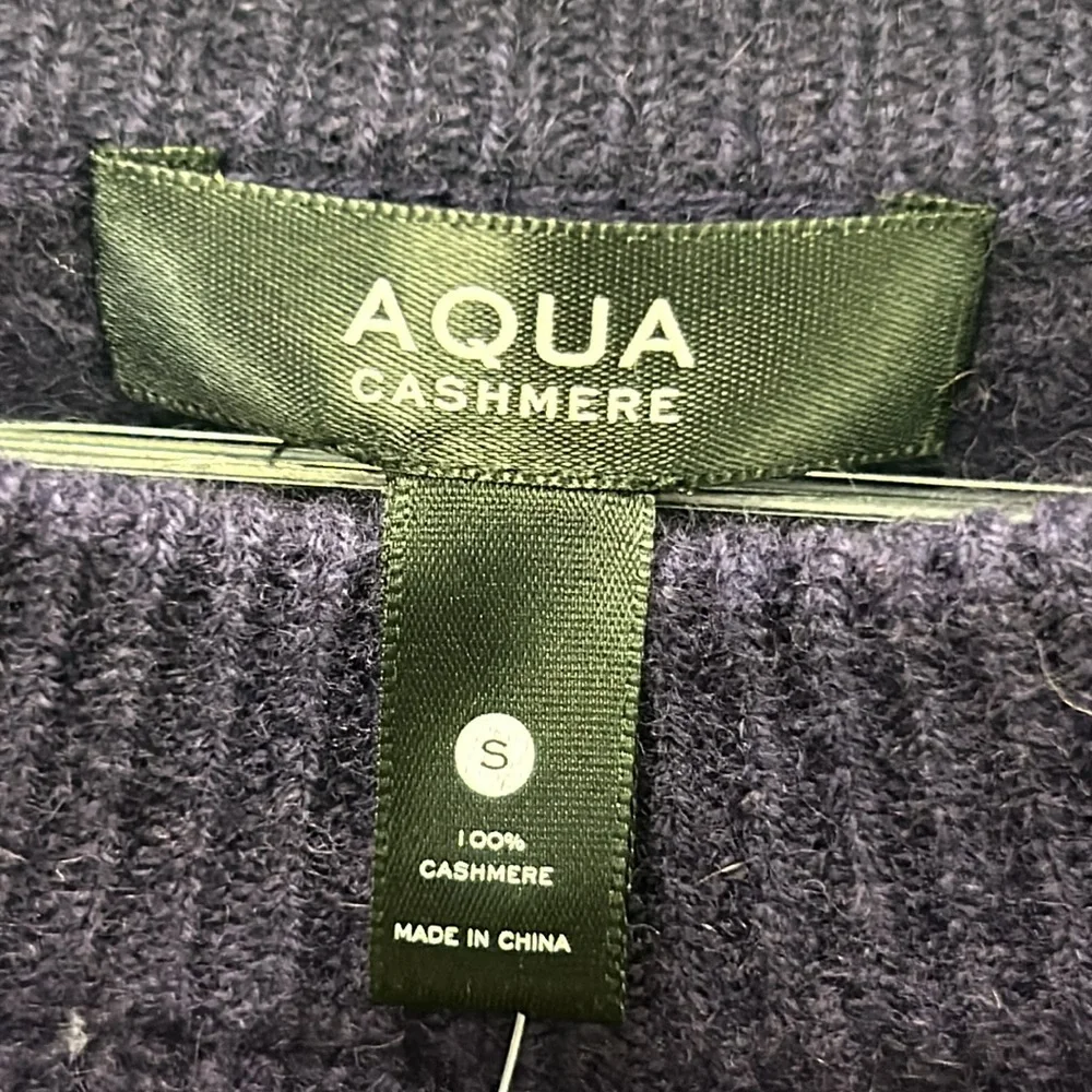 Aqua 100% Cashmere Sweater 💟 NWT